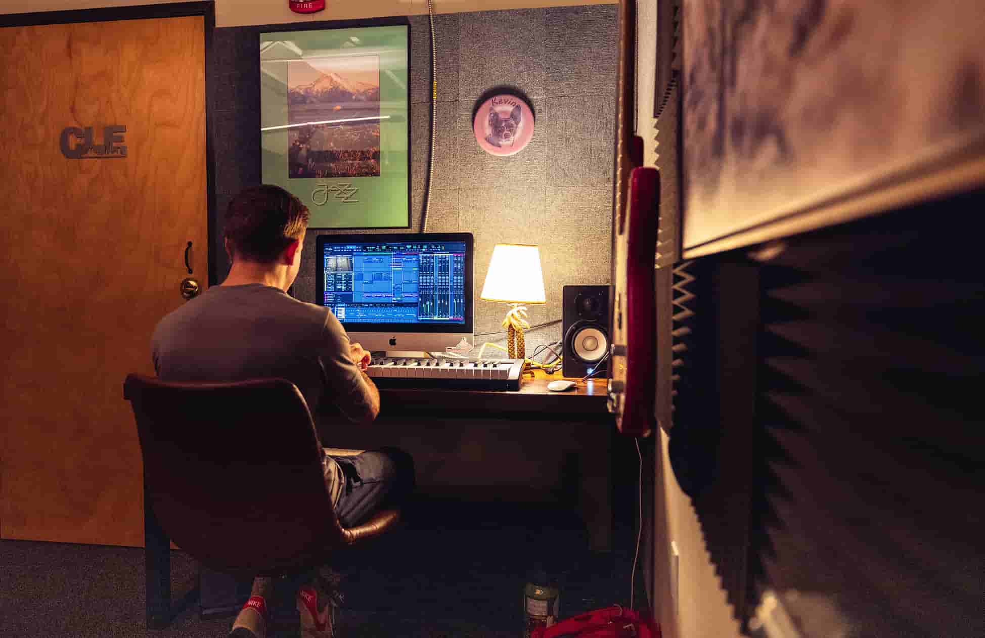Studio spaces 7